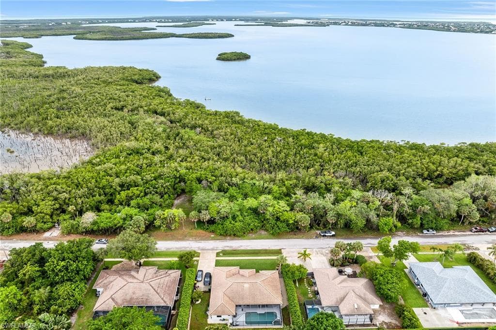 2023 Sheffield AVE MARCO ISLAND, FL 34145