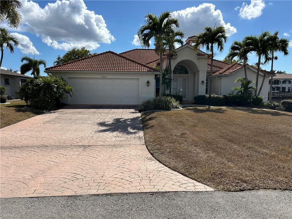 2002 SE 28th ST CAPE CORAL, FL 33904