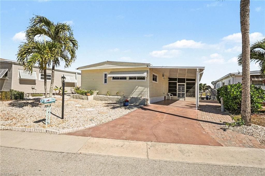 17721 Stevens BLVD FORT MYERS BEACH, FL 33931