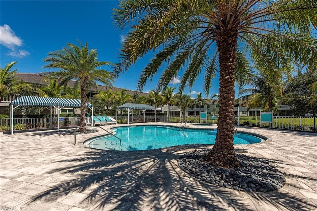 6972 Avalon CIR 1007 NAPLES, FL 34112
