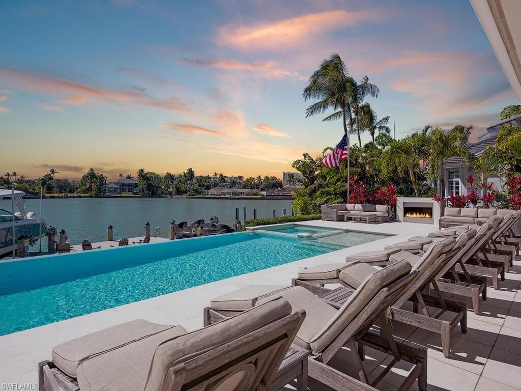 440 Spring Line DR NAPLES, FL 34102