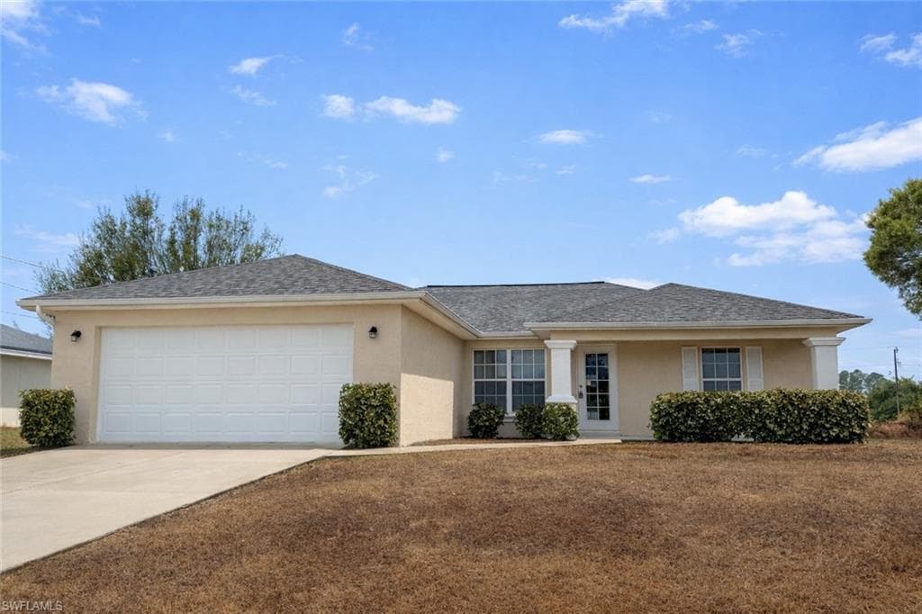 3215 13th ST SW LEHIGH ACRES, FL 33976