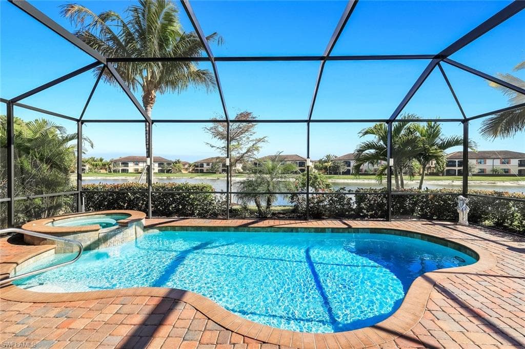 28047 Foxrock CT BONITA SPRINGS, FL 34135