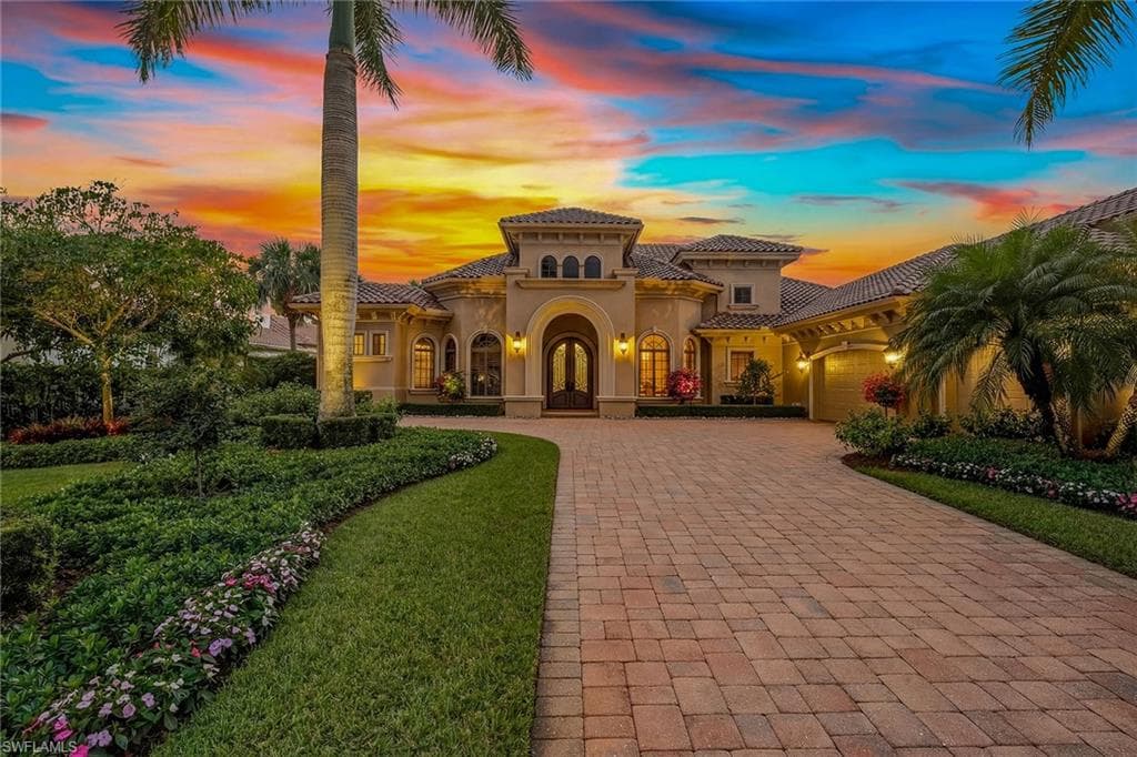 3849 Isla Del Sol WAY NAPLES, FL 34114