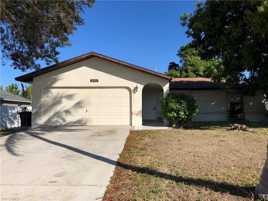 211 SE 23rd ST CAPE CORAL, FL 33990