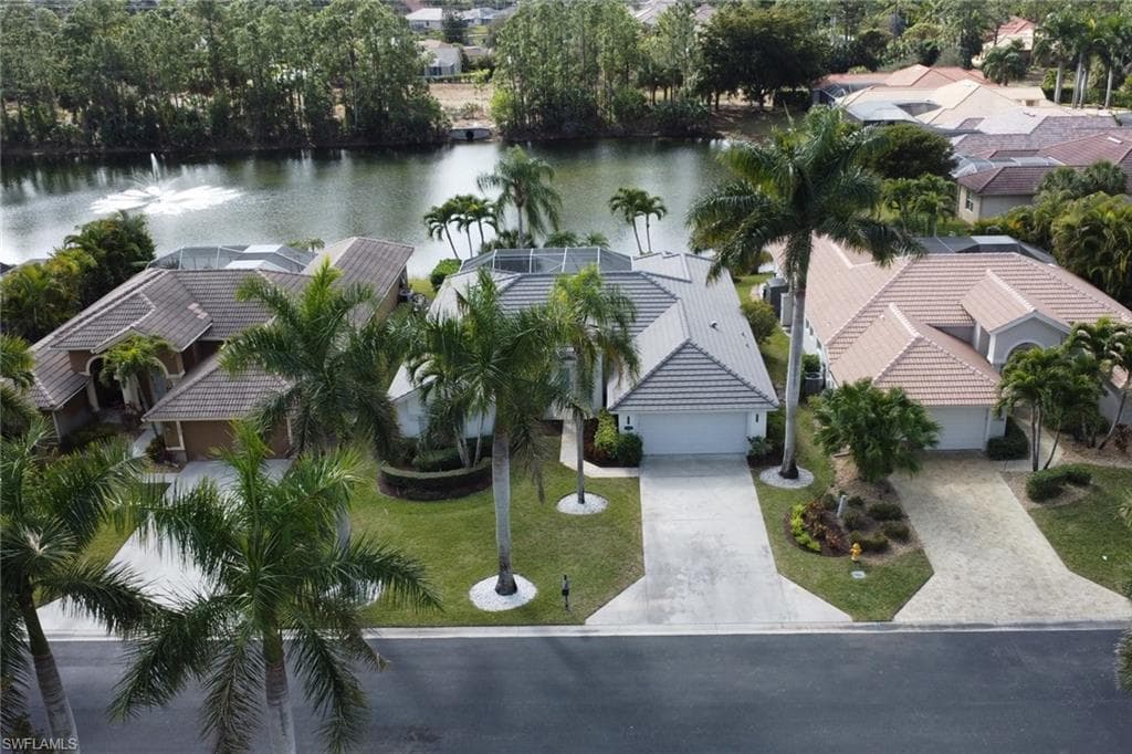 1092 Tivoli DR NAPLES, FL 34104