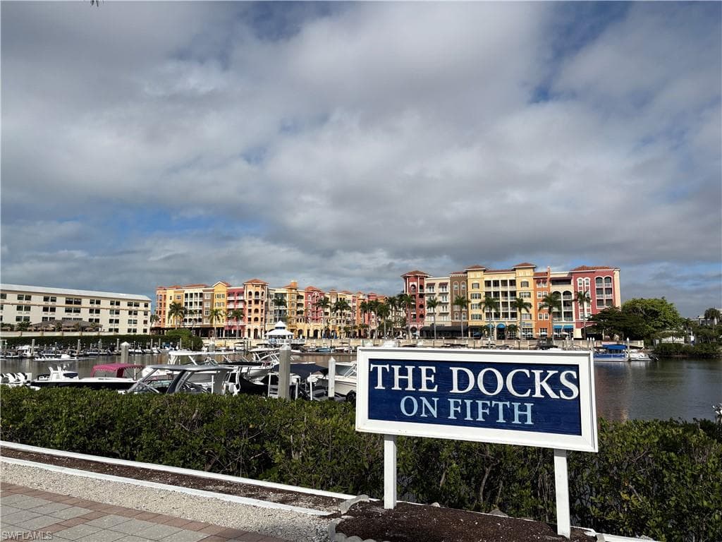 1345 5th AVE S NAPLES, FL 34102