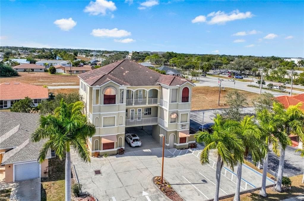 1212 Country Club BLVD CAPE CORAL, FL 33990