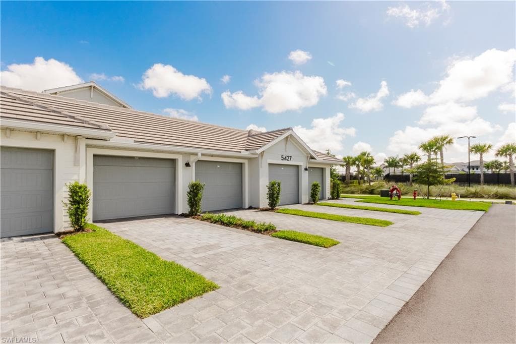 5427 Double Eagle CIR 2815 AVE MARIA, FL 34142