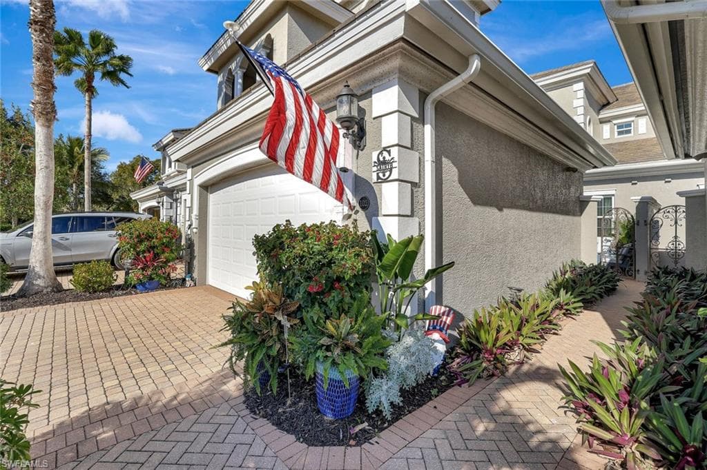 9270 Campanile CIR 102 NAPLES, FL 34114