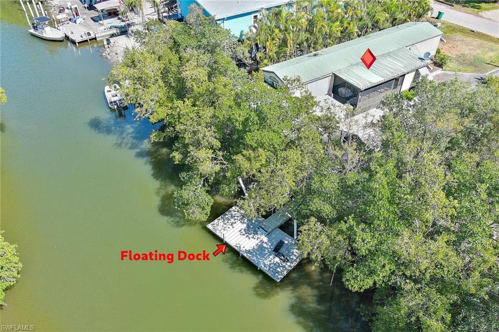 33 Plantation DR EVERGLADES CITY, FL 34139