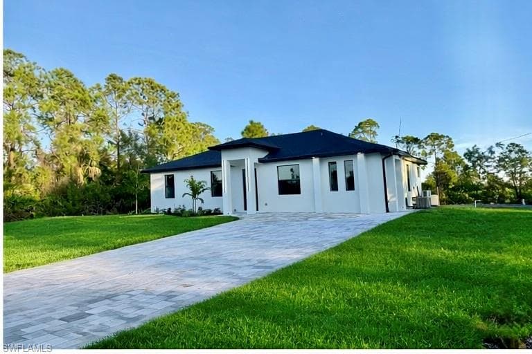 737 Theodore Vail ST E LEHIGH ACRES, FL 33974