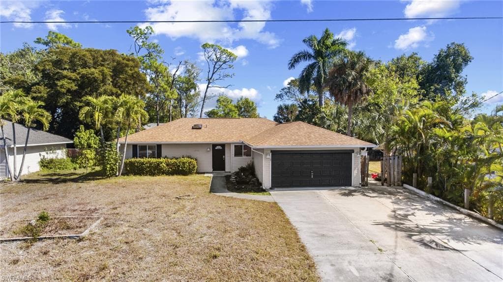 27101 Lavinka ST BONITA SPRINGS, FL 34135