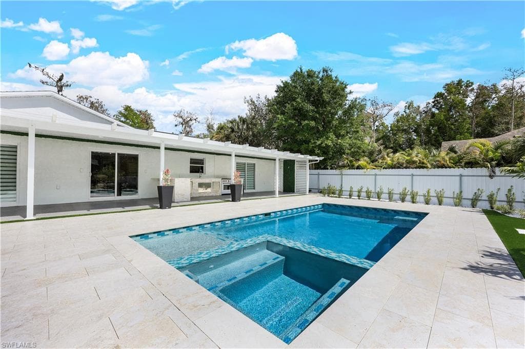 5820 Lancewood WAY NAPLES, FL 34116