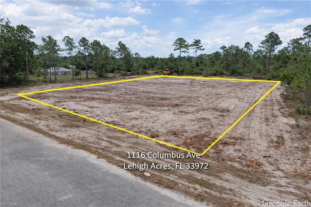 1116 Columbus AVE LEHIGH ACRES, FL 33972