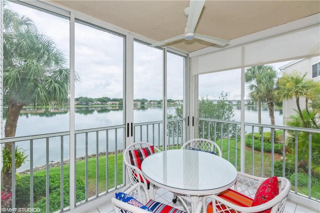 2671 Citrus Lake DR E-201 NAPLES, FL 34109