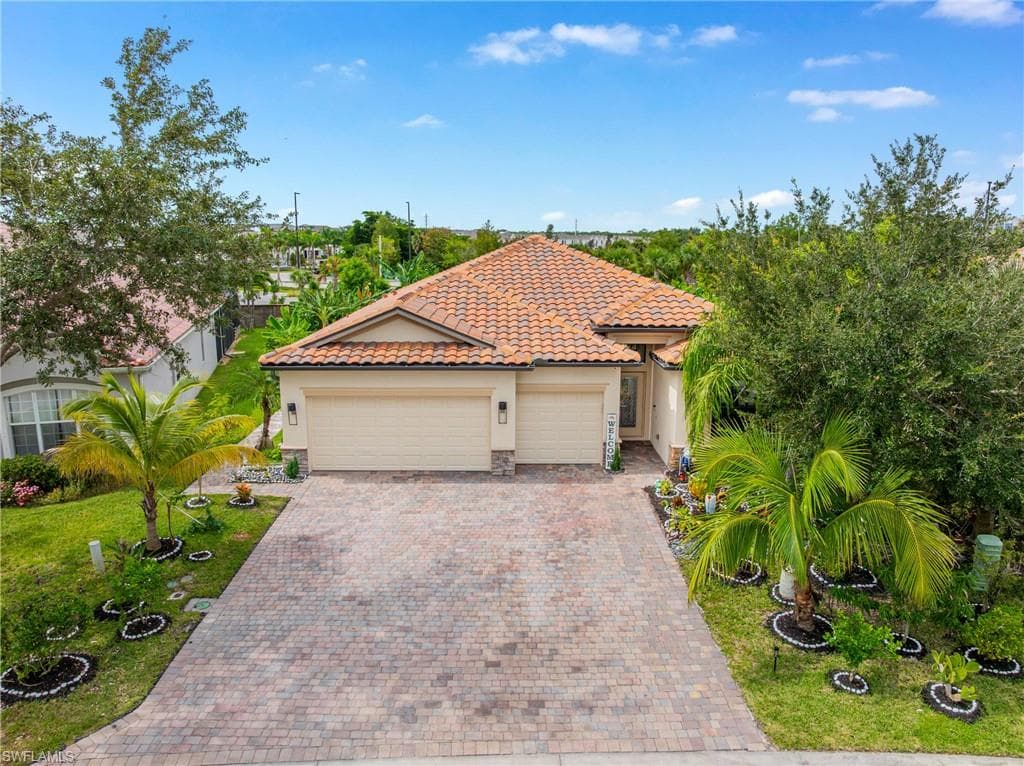 2792 Via Piazza LOOP FORT MYERS, FL 33905