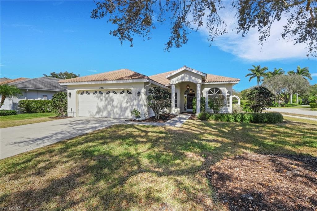 4381 Mistlethrush LN NAPLES, FL 34119
