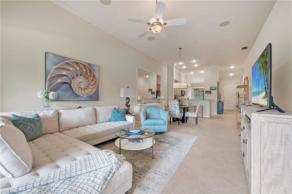11111 Corsia Trieste WAY 203 BONITA SPRINGS, FL 34135