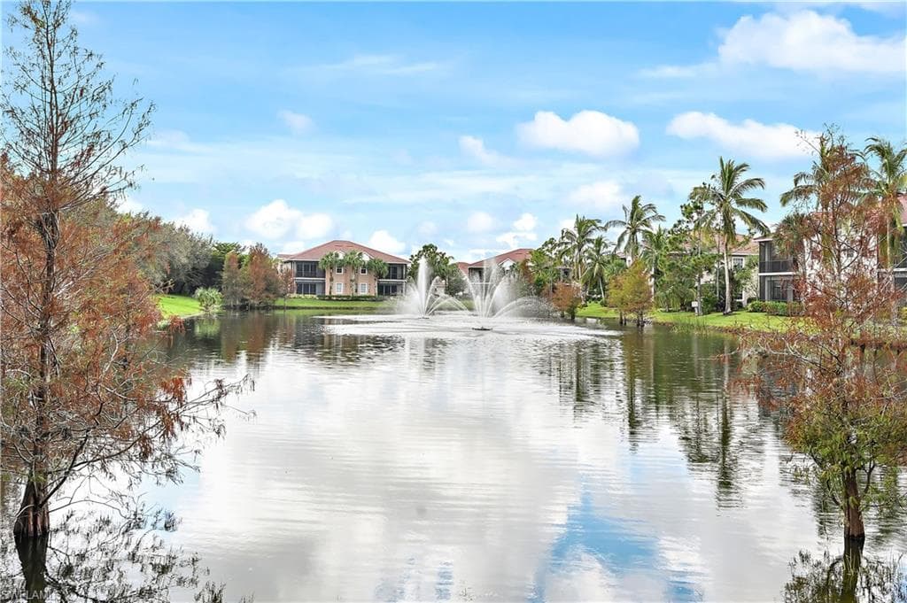 7832 Hawthorne DR 1901 NAPLES, FL 34113