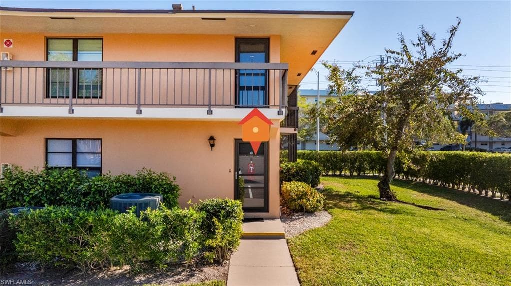 27 Greenbrier ST 6-109 MARCO ISLAND, FL 34145