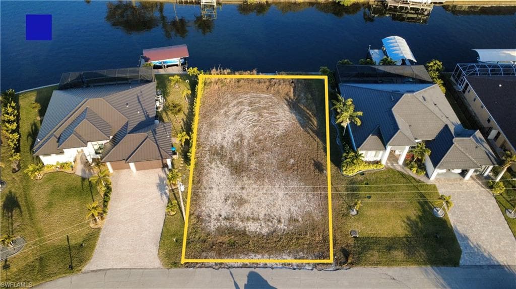 1247 38th AVE CAPE CORAL, FL 33993