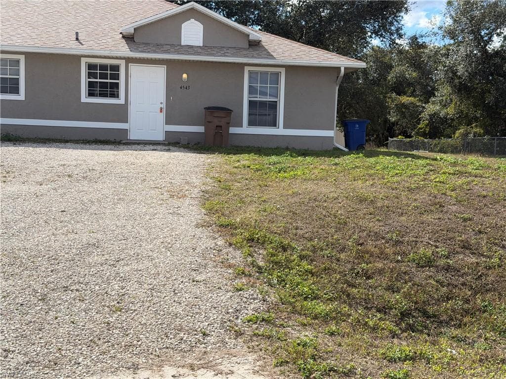 4543 26th ST SW LEHIGH ACRES, FL 33973