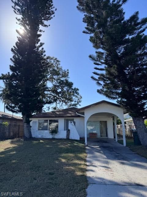 764 108th AVE N NAPLES, FL 34108