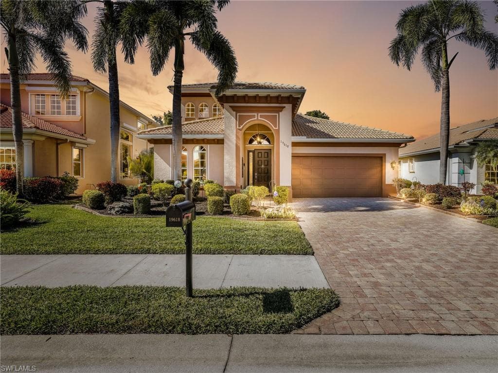 19618 Maddelena CIR ESTERO, FL 33967
