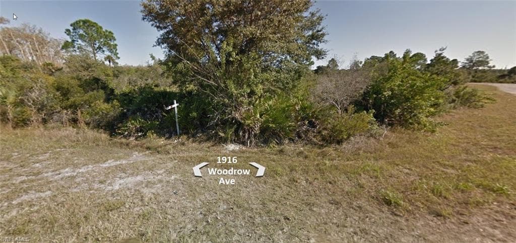 1916 Woodrow AVE LEHIGH ACRES, FL 33972