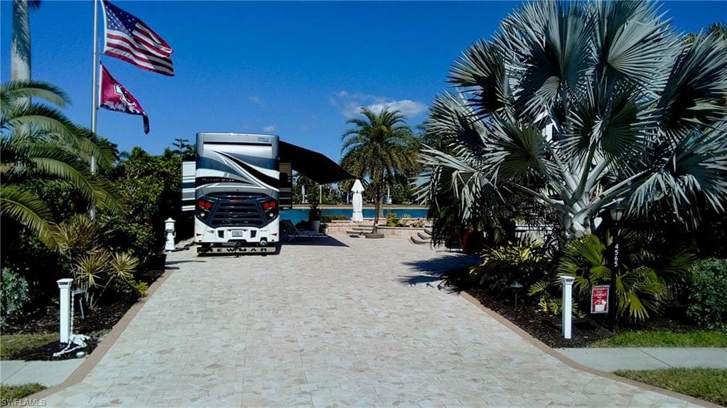 4565 Southern Breeze DR NAPLES, FL 34114