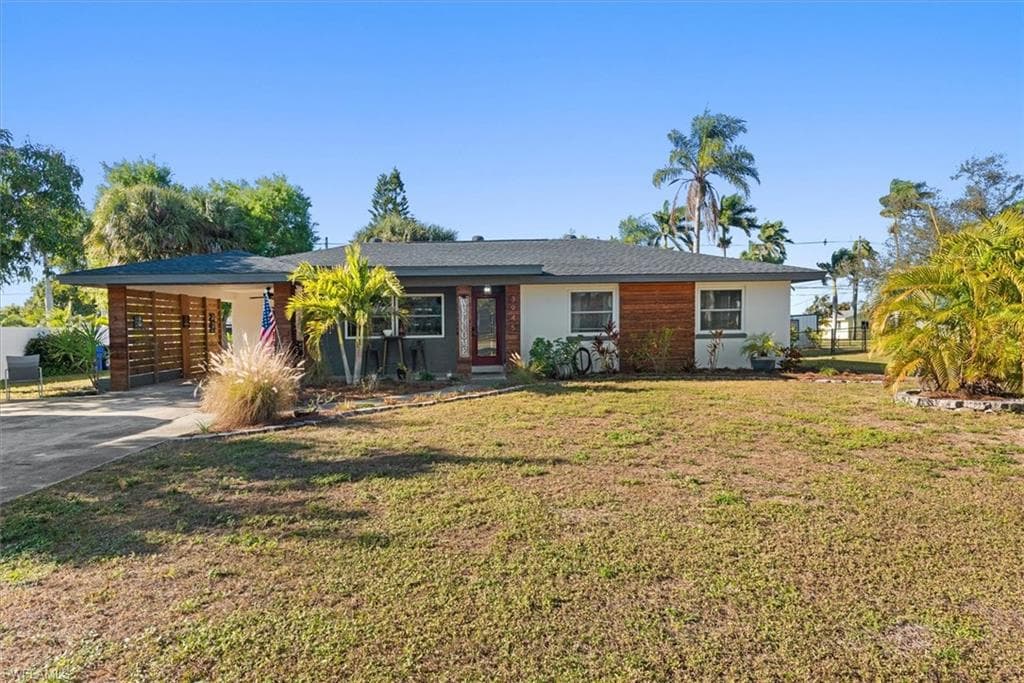 3945 Edgewood AVE FORT MYERS, FL 33916