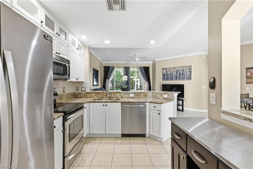 4263 Liron AVE 104 FORT MYERS, FL 33916