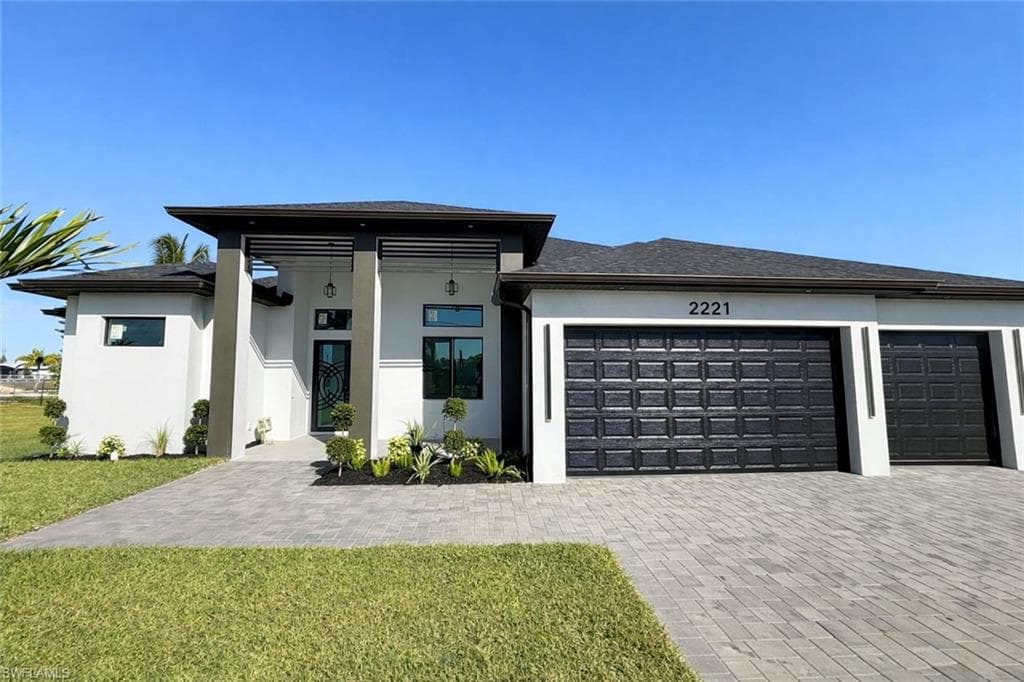2221 SW 5th PL CAPE CORAL, FL 33991