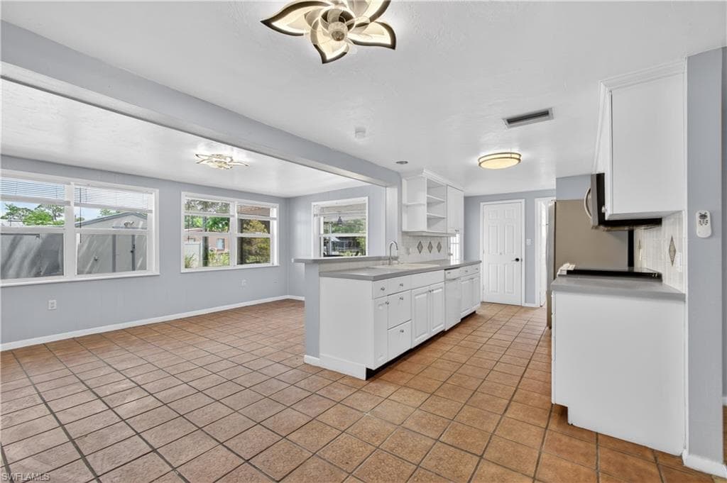 12362 3rd ST FORT MYERS, FL 33905
