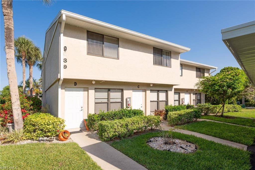 9639 Eaton Gardens LN 3 FORT MYERS, FL 33919