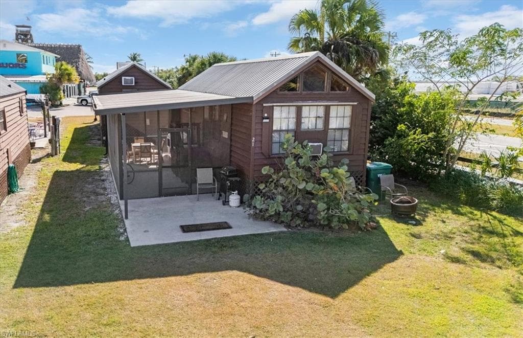 825 Copeland 21 EVERGLADES CITY, FL 34139