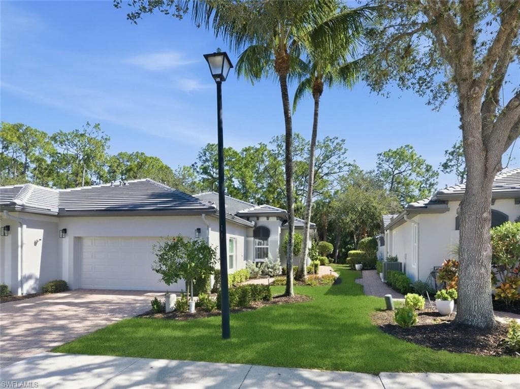 1822 Tarpon Bay DR S 92 NAPLES, FL 34119