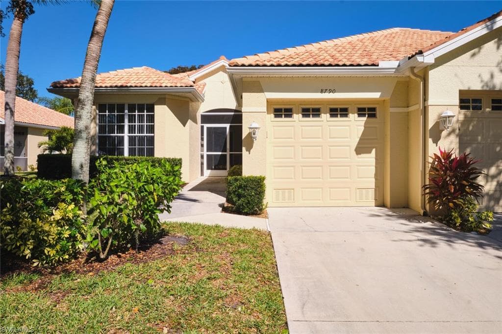 8790 Middlebrook DR FORT MYERS, FL 33908