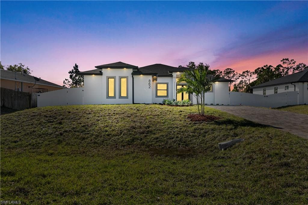 862 Nimitz BLVD LEHIGH ACRES, FL 33974