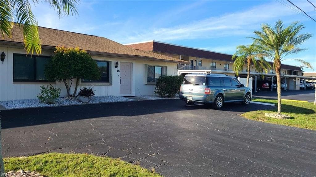 1220 SE 46th ST 107 CAPE CORAL, FL 33904