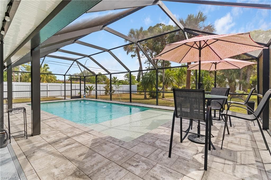 32 Lincoln AVE LEHIGH ACRES, FL 33936