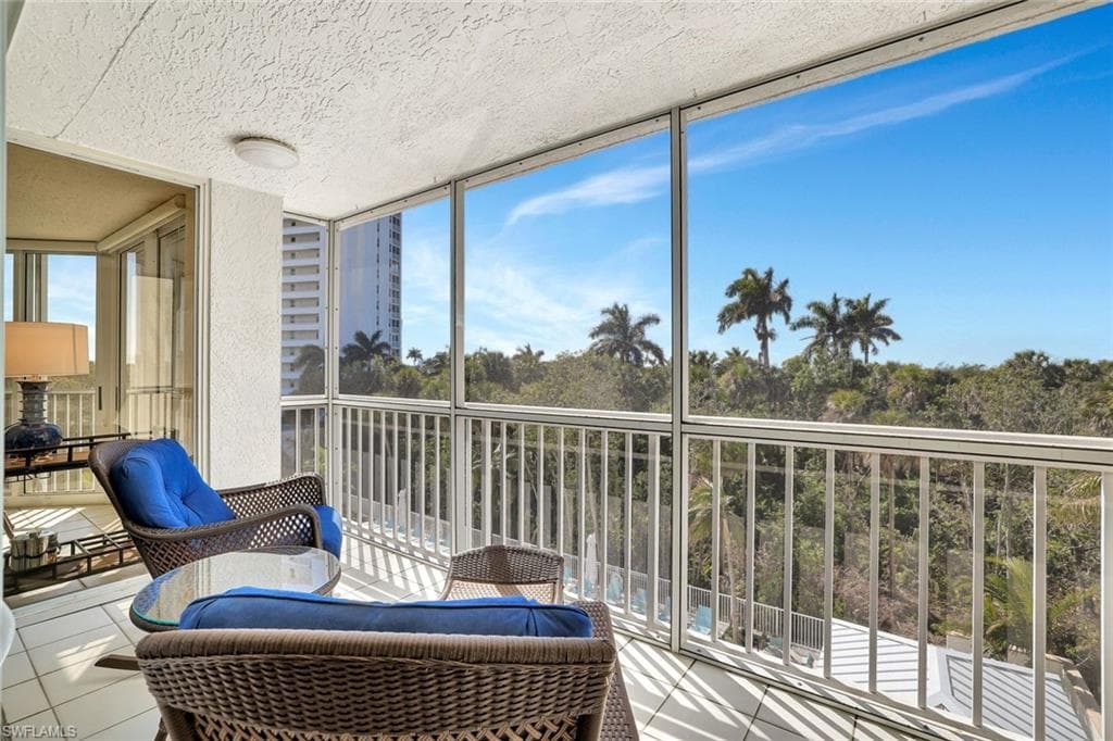 6573 Marissa LOOP 302 NAPLES, FL 34108