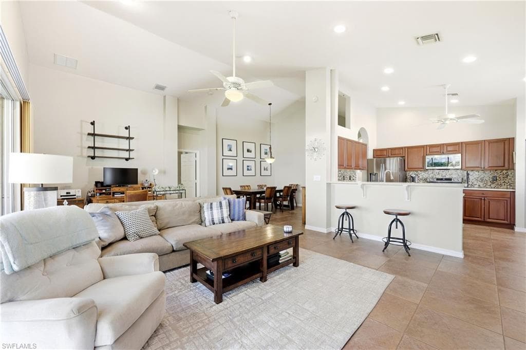 20047 Castlemaine AVE ESTERO, FL 33928
