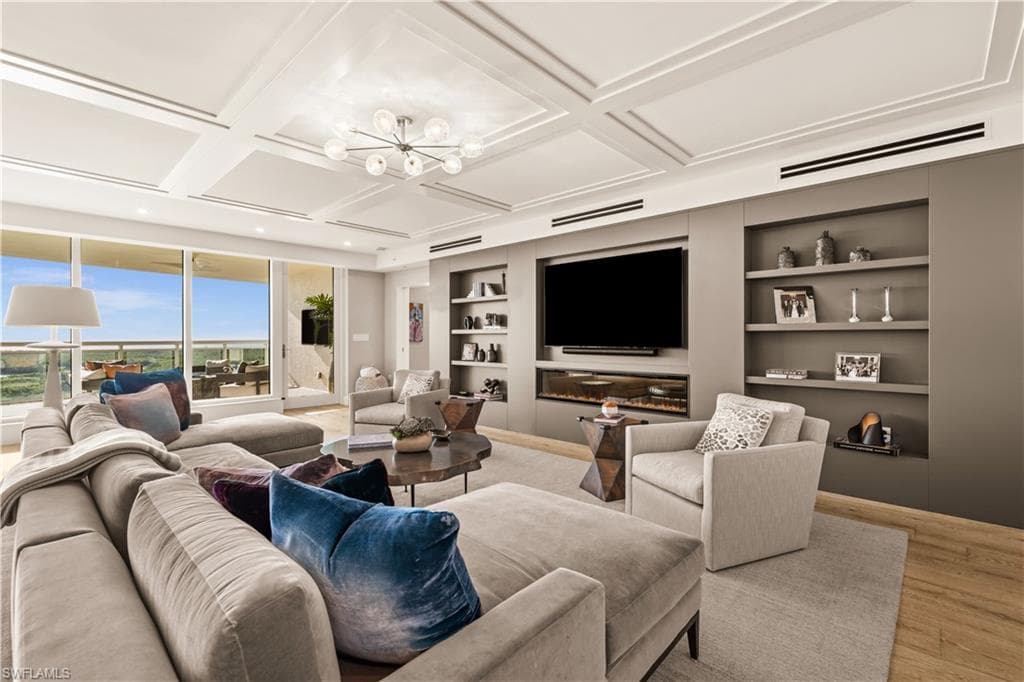 13925 Old Coast RD 1003 NAPLES, FL 34110