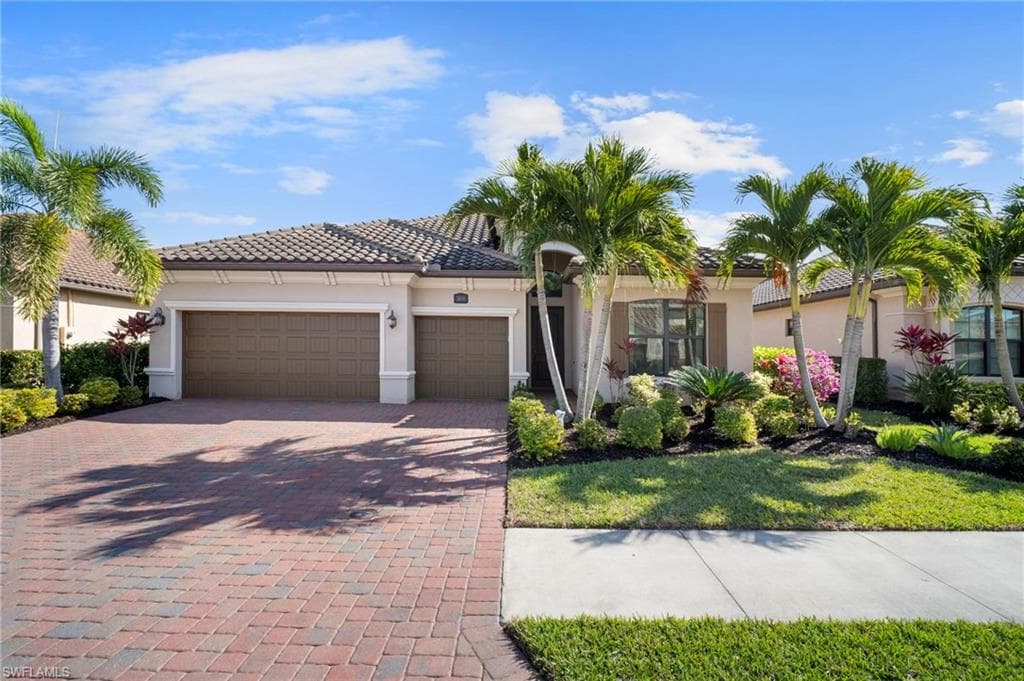 28119 Kerry CT BONITA SPRINGS, FL 34135