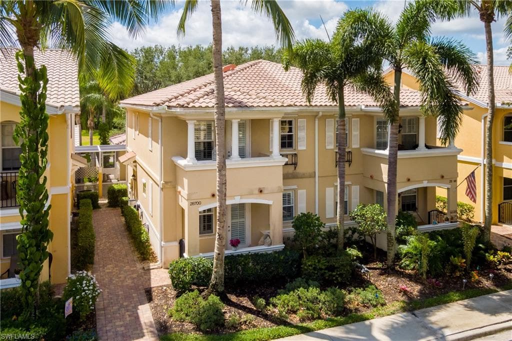 28700 Alessandria CIR BONITA SPRINGS, FL 34135