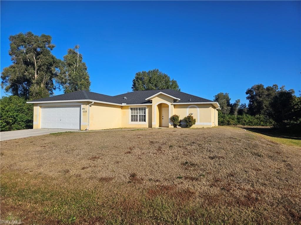 133 Theodore Vail ST E LEHIGH ACRES, FL 33974