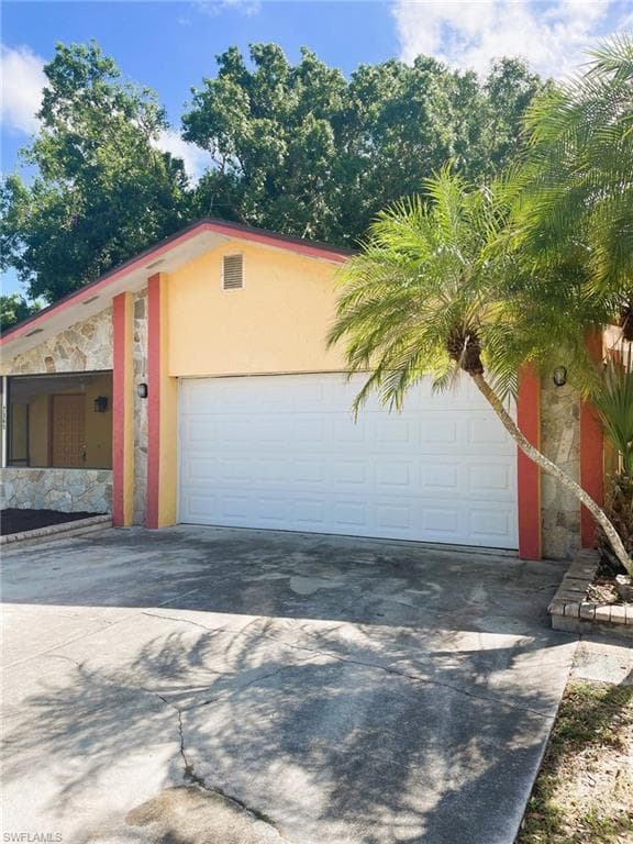 7365 Coon RD NORTH FORT MYERS, FL 33917