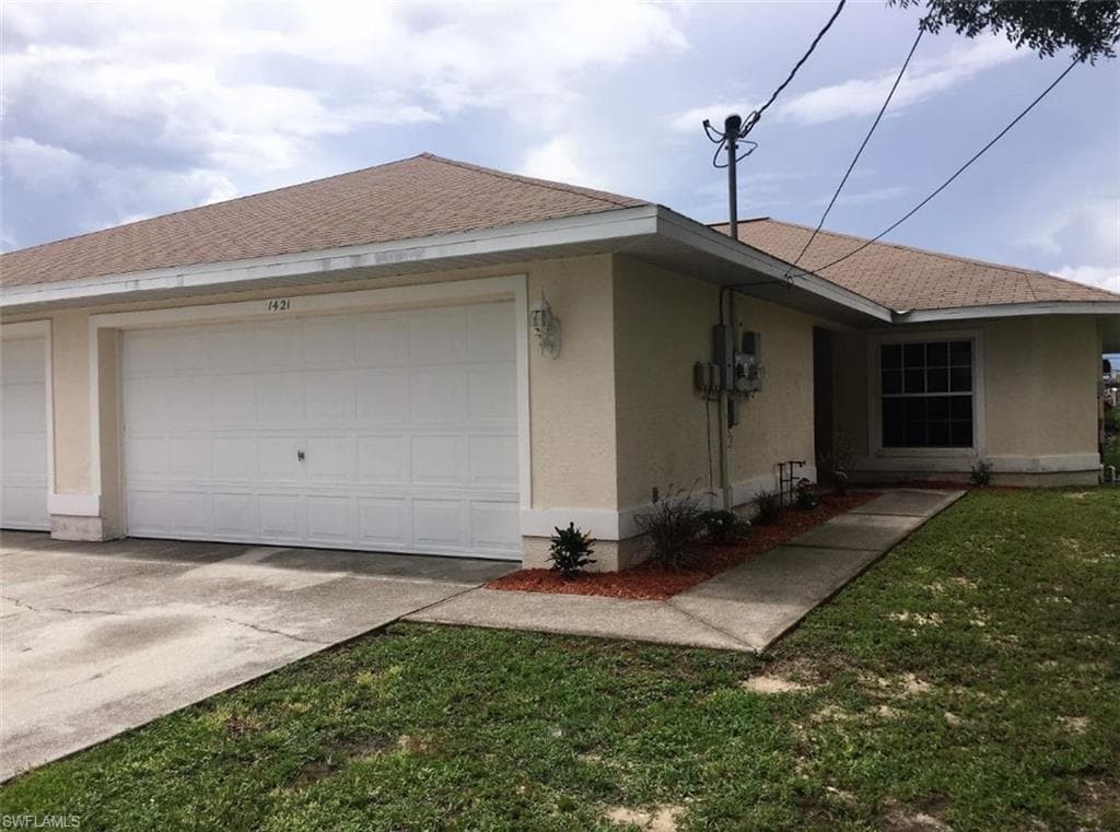 1421 SE 10th TER CAPE CORAL, FL 33990
